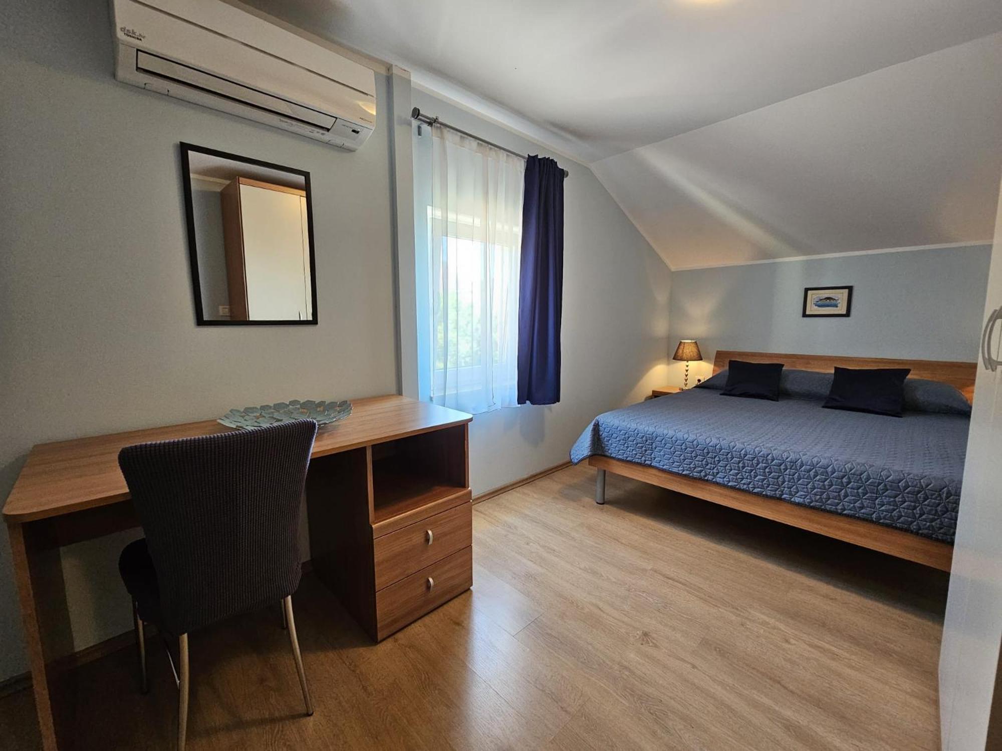 Apartments Andrea Malinska Luaran gambar