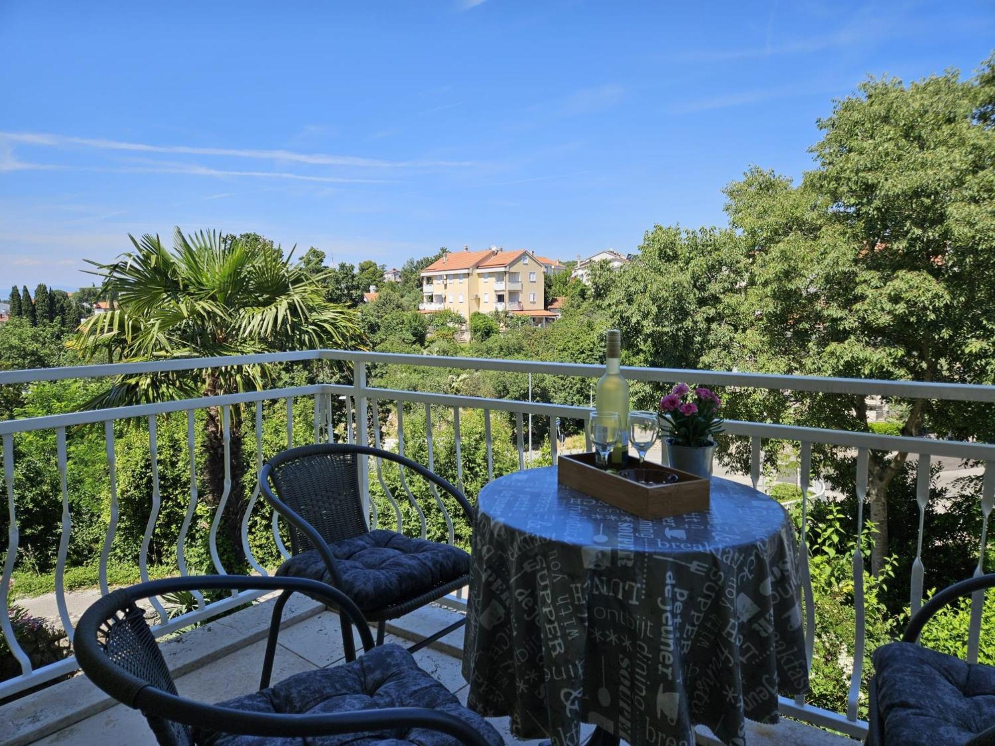 Apartments Andrea Malinska Luaran gambar