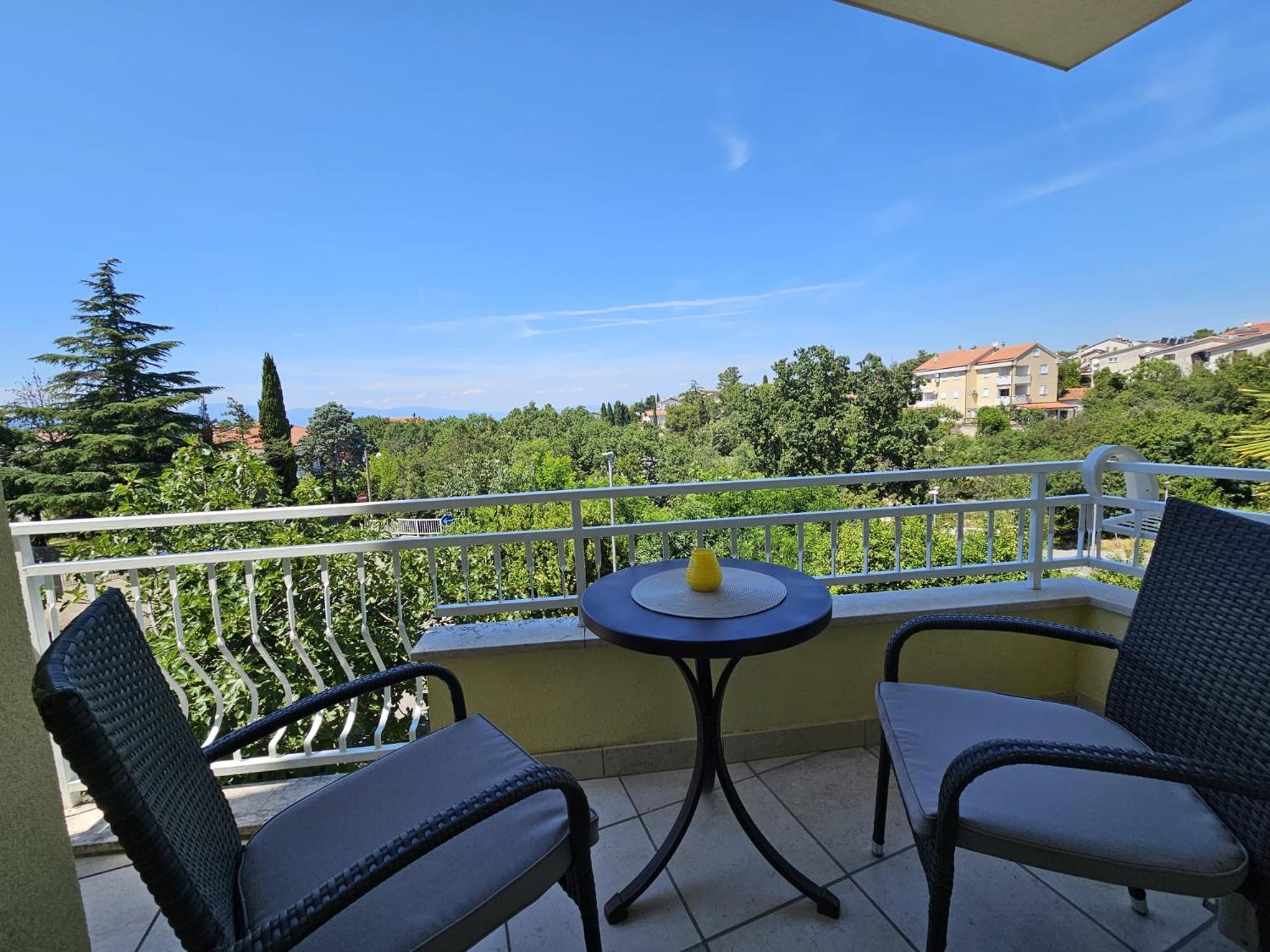 Apartments Andrea Malinska Luaran gambar